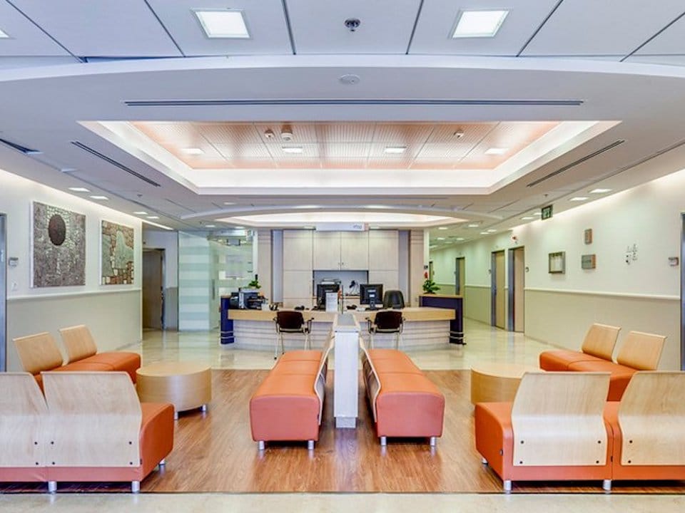 כורסא לאירוח