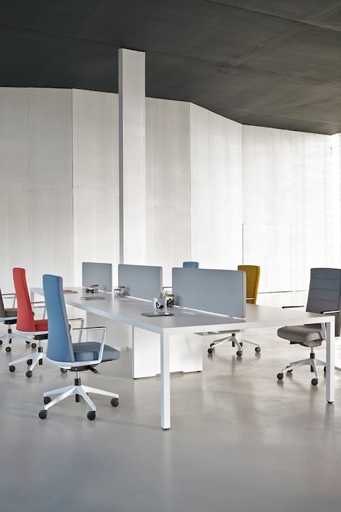 שולחן עבודה כיסא משרדי