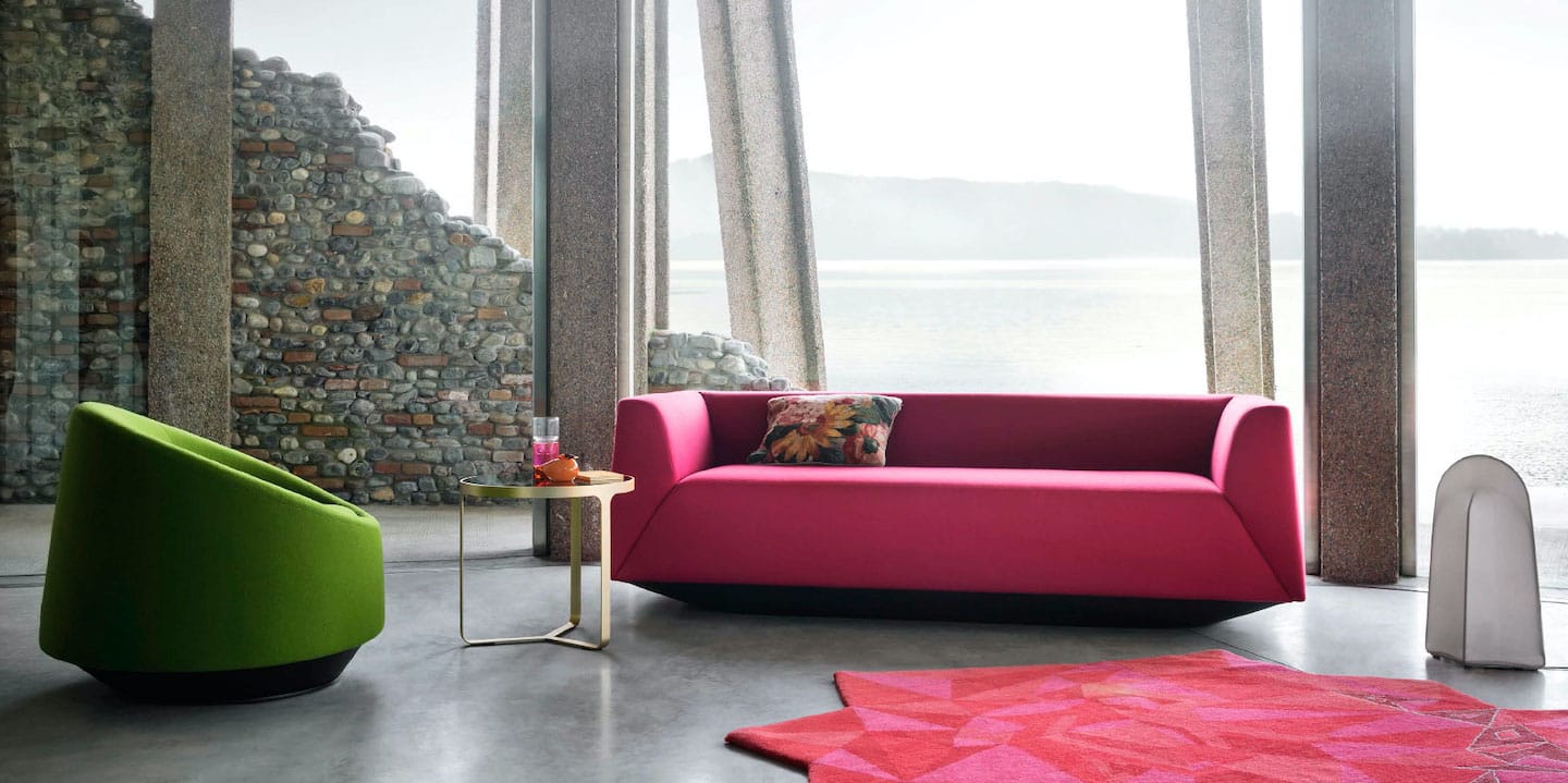 ספה וכורסא לאירוח