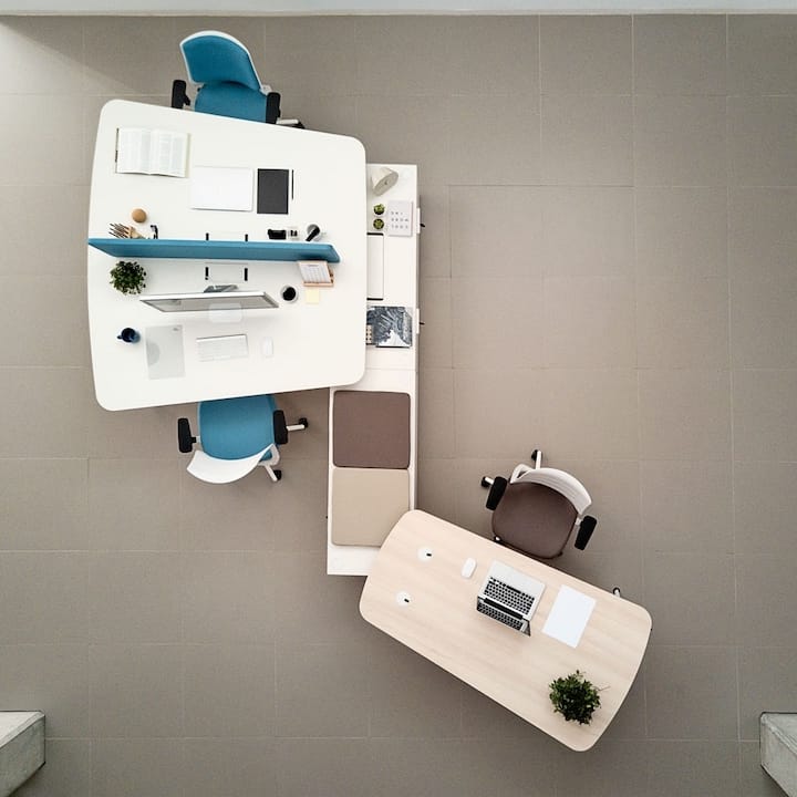 שולחן משרדי