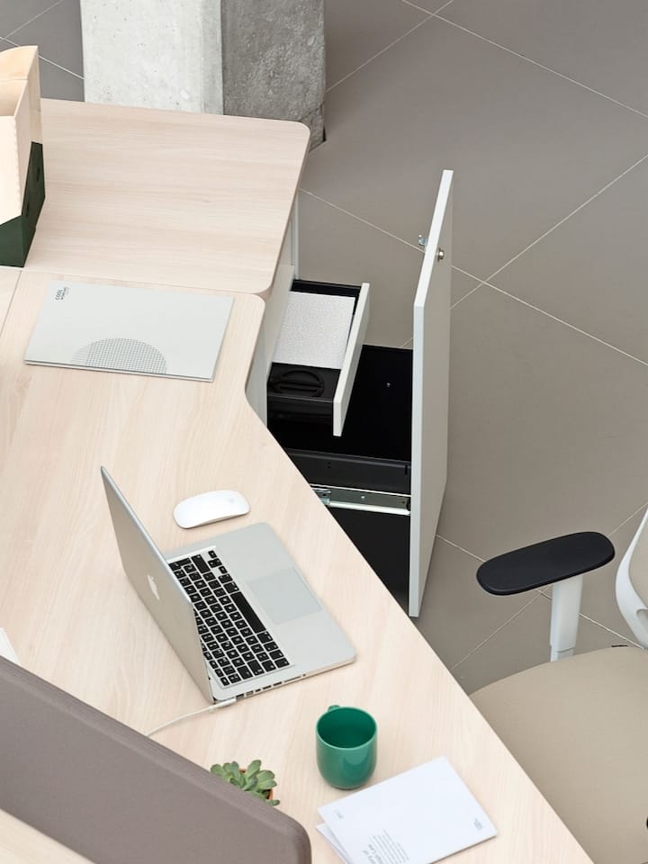 שולחן משרדי