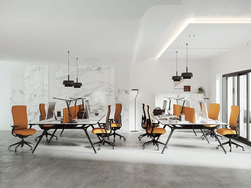 שולחן לעבודה משותפת