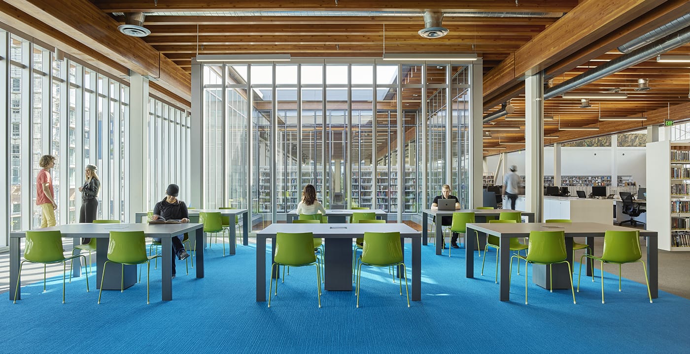 כיסא רב שימושי