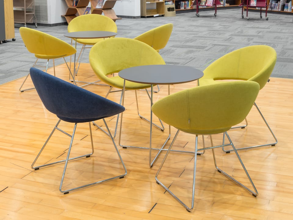 ריהוט למבני ציבור