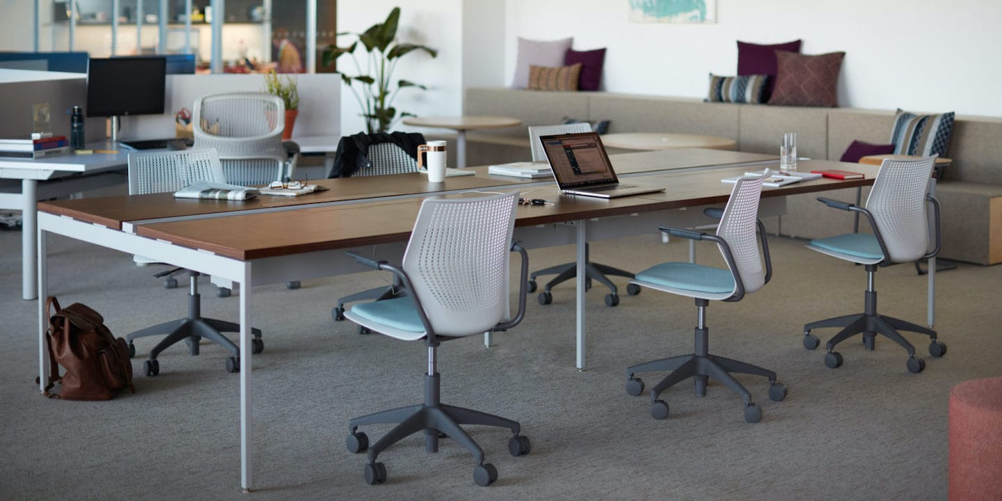 שולחן עבודה משותף