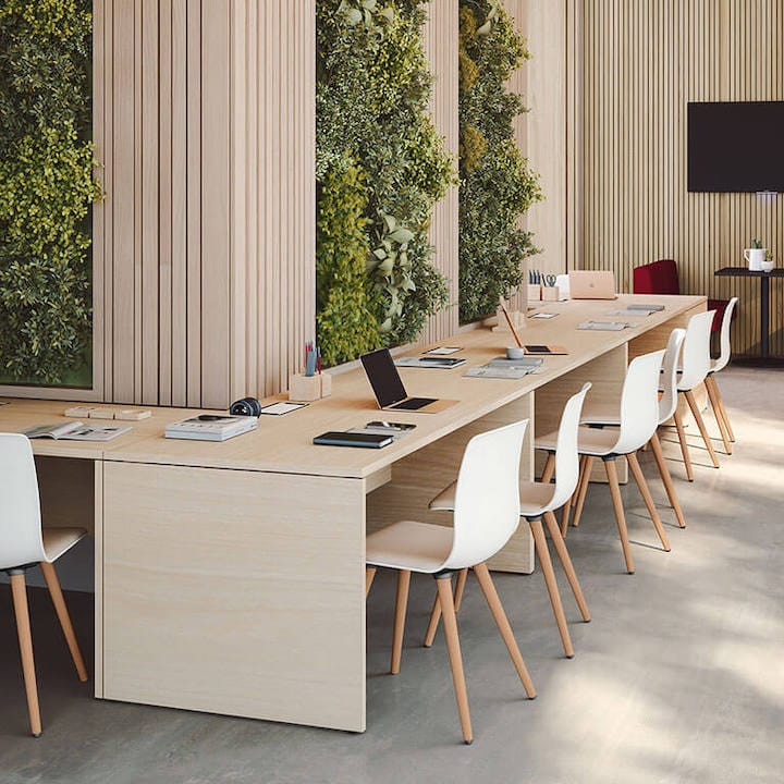 שולחנות משרדיים