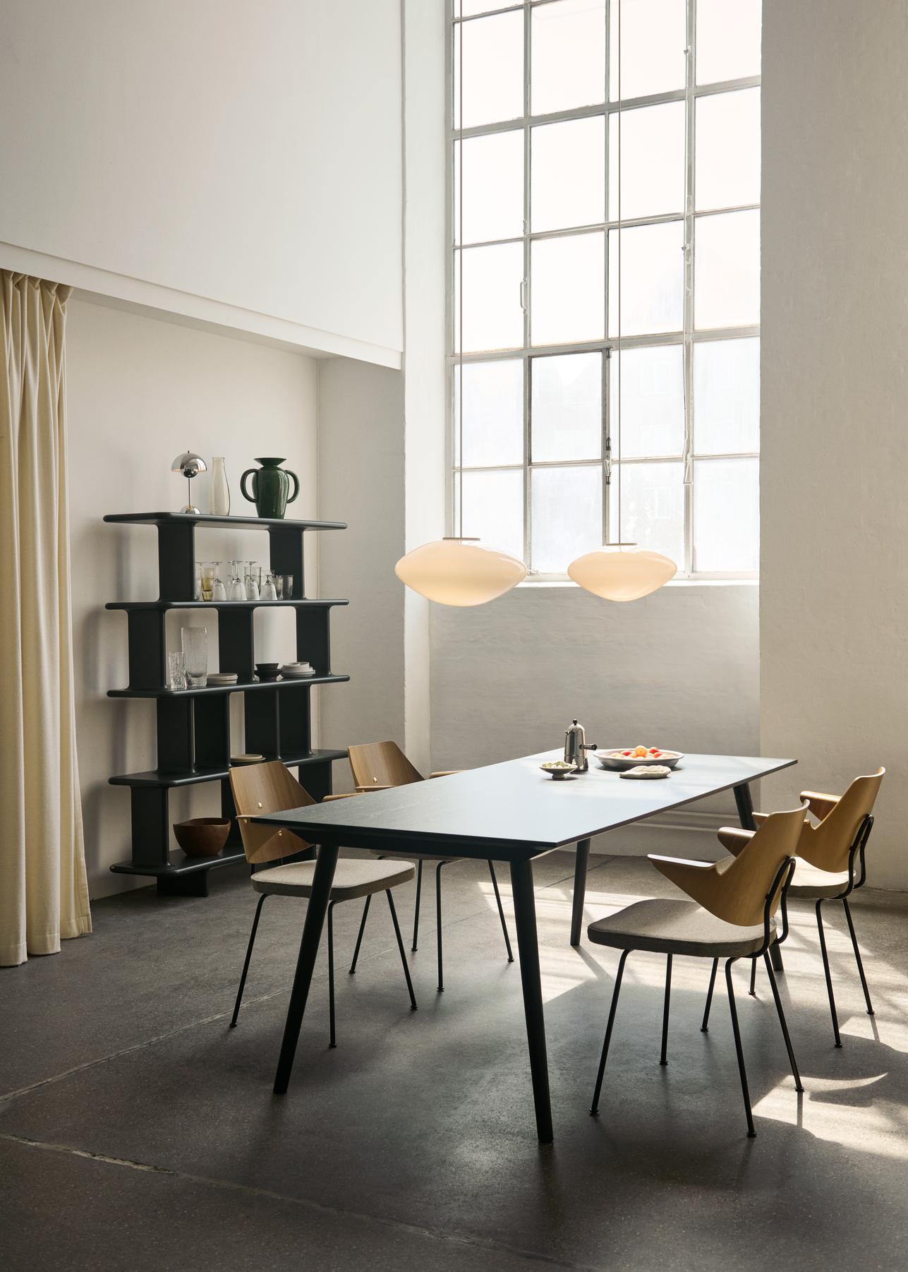 ATD_Retail_2024_Archivo JH45_RFH Arm Chair RD7_Inbetween SK5_Mist AP16_Momento Vase JH41_Momento Jug JH38_Collect Glass SC60-SC80_Flowerpot VP9
