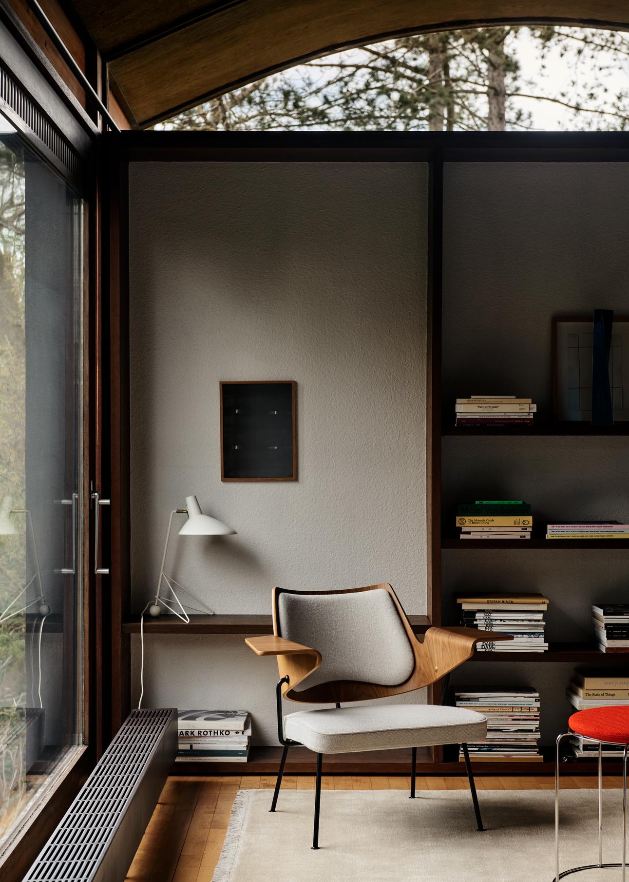 ATD_Retail_2024_RFH Lounge Chair RD8_The Moor AP19_Tripod HM9_Wire Stool VP11_Wire Stool Seat Pad VP11