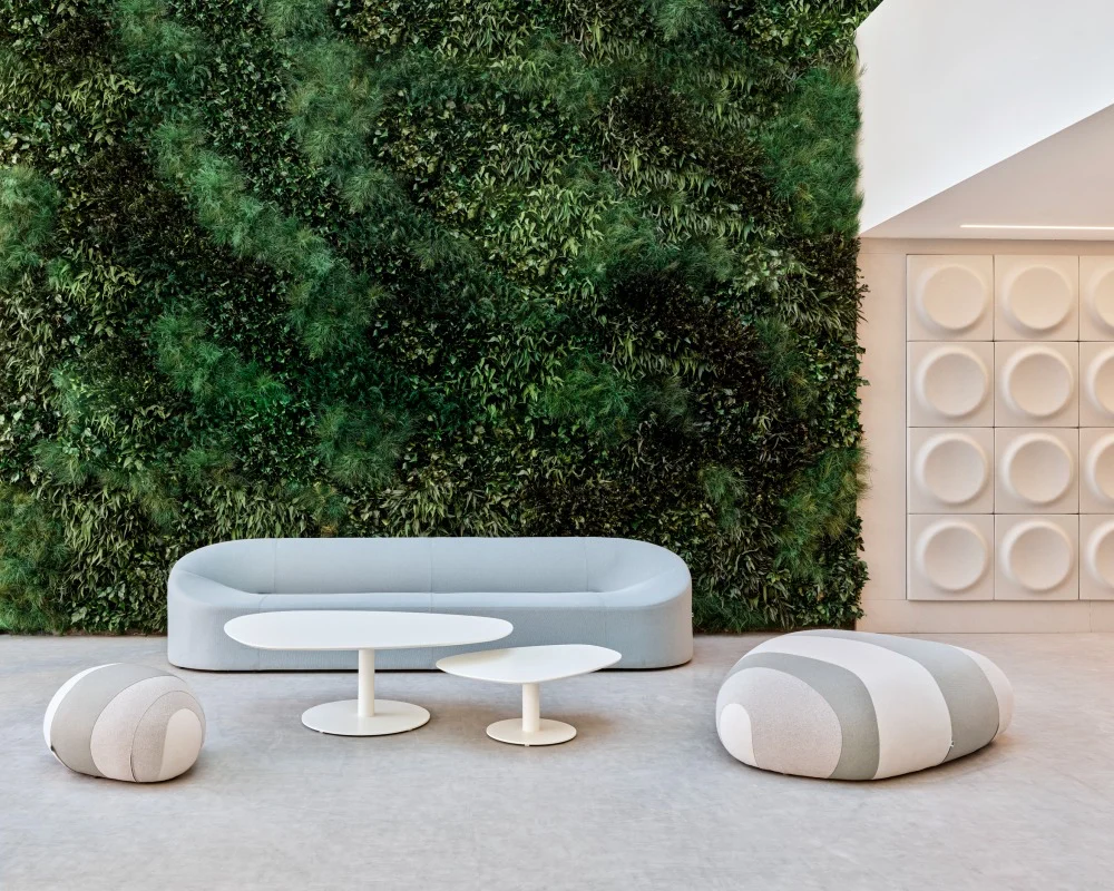 BT-Morph-Sofa-Flint-Poufs