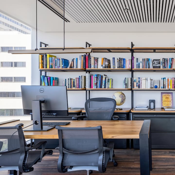 aerom-chair-hmgalery-chair-1