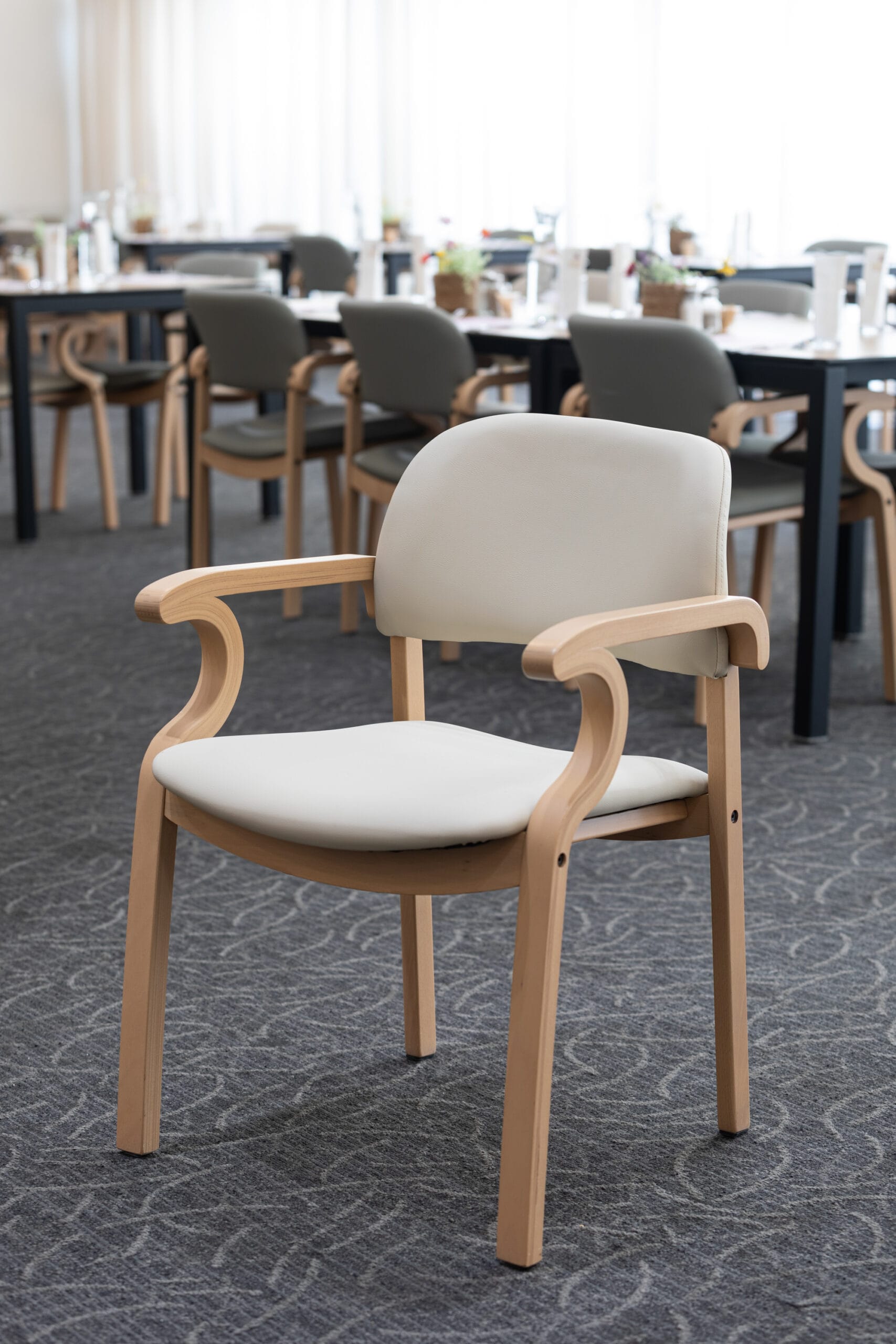 amanda-chair-rikostyle-12-scaled-3