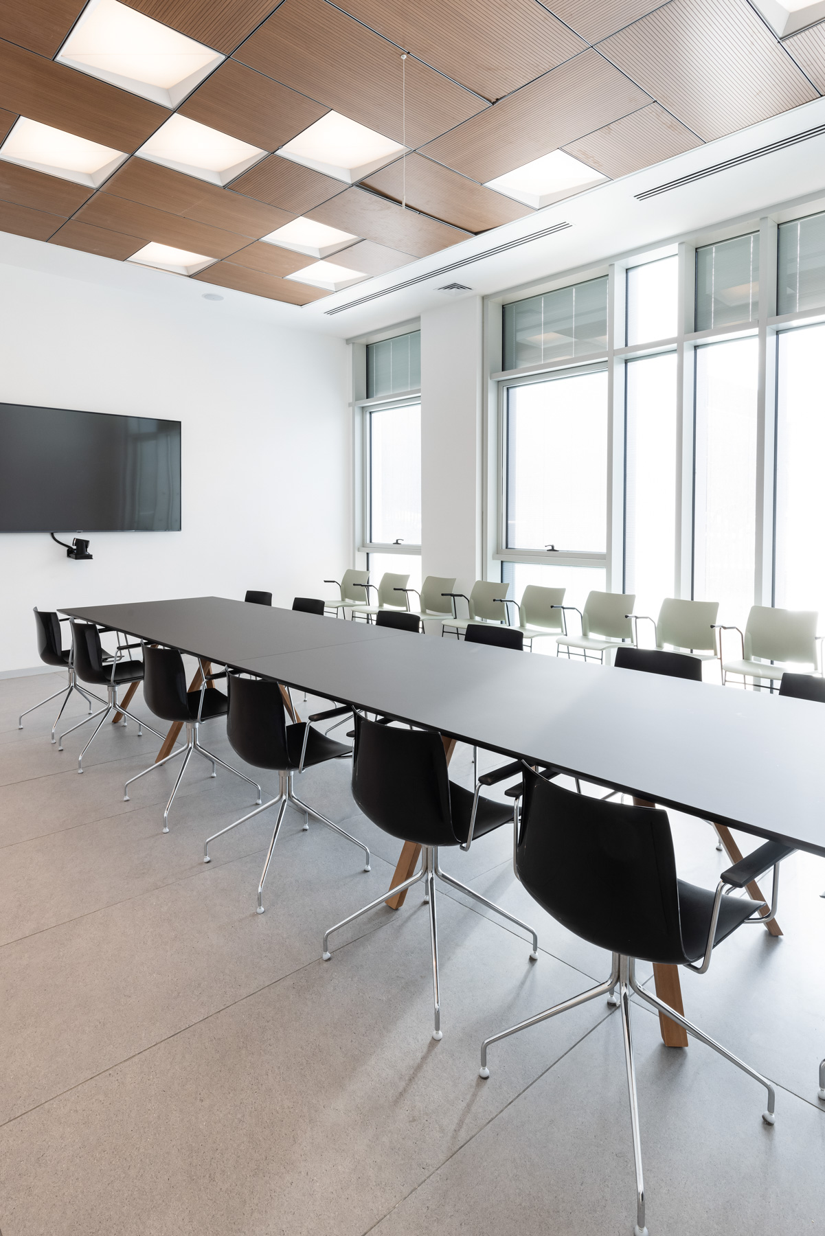 nature-meeting-table-by-pitaro-9