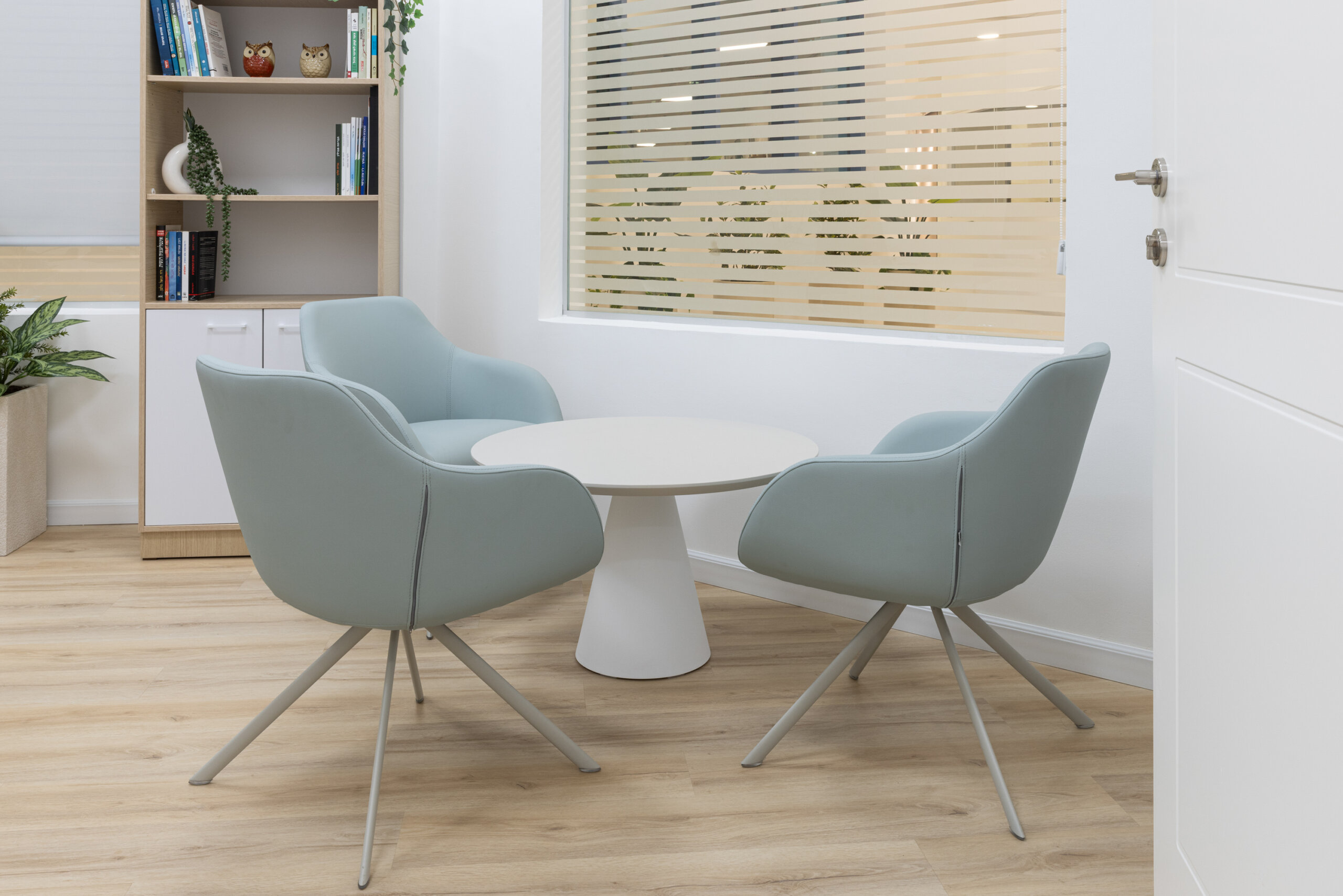 ikon by Pedrali+lamy chair by B&T