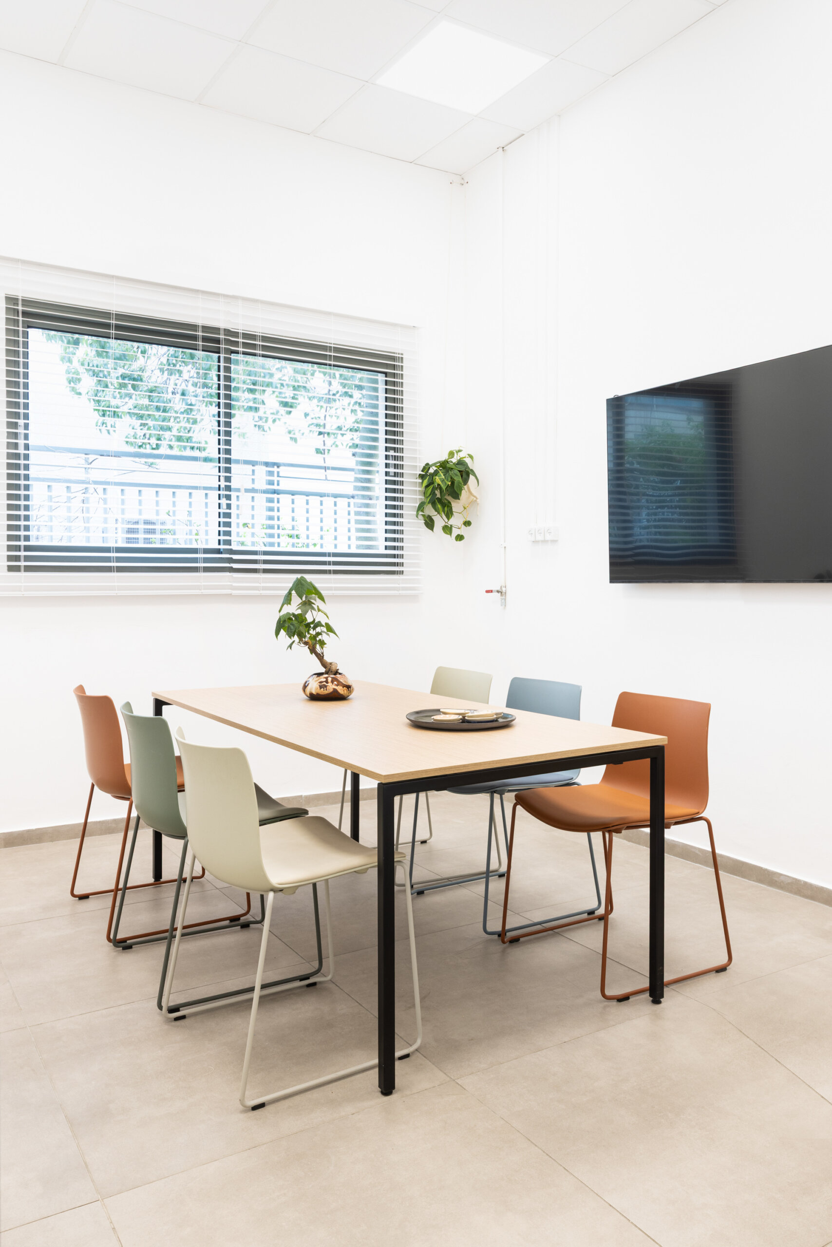 noa tabl raio+rest chair B&T (2)