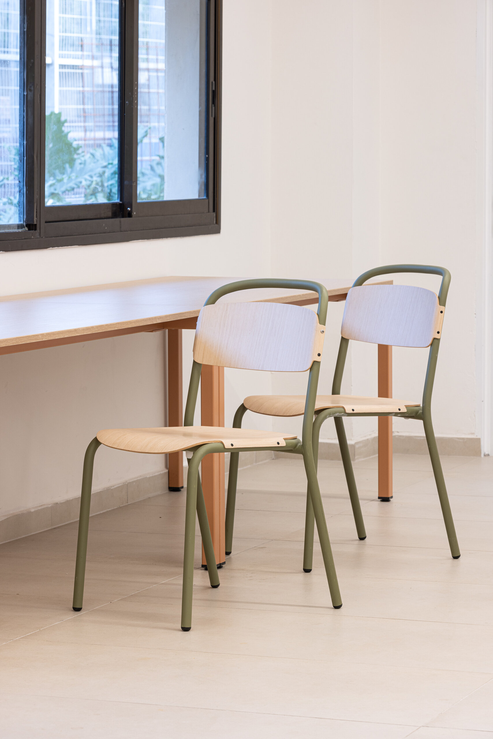 noa table by RAIO+Skol chair by infiniti (6)