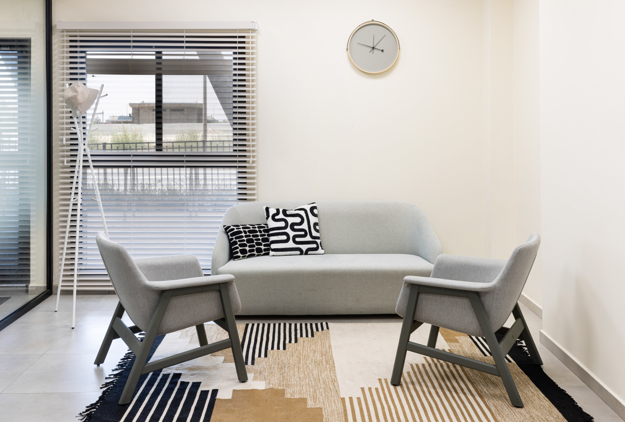 bob sofa+to be armchair by B&T