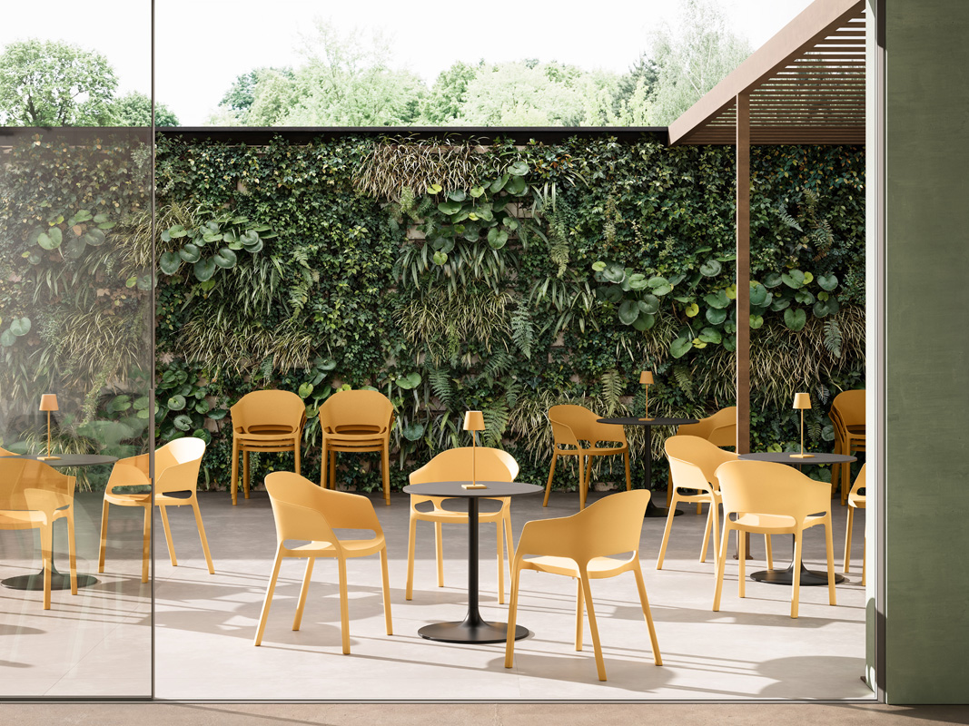 25001-OMP-SEDIA-colibri-caffetteria-azienda-02-covar-o