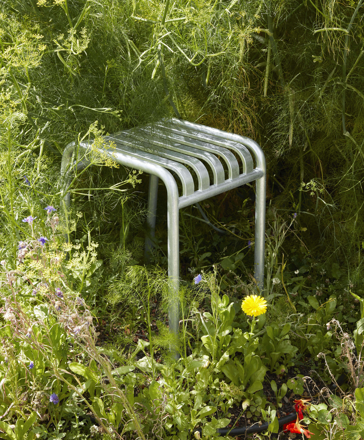 Palissade Stool Hot Galvanised 01
