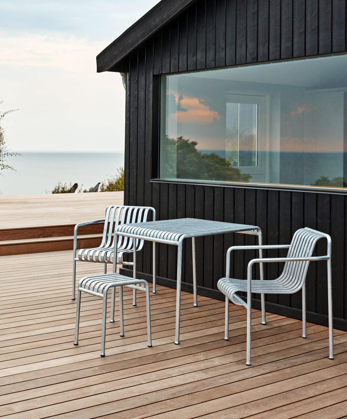 Palissade Table_Palissade Dining Armchair_Palissade Stool Hot Galvanised
